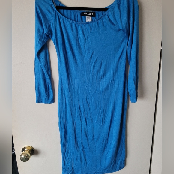 Off- Shoulder Knee- Length Bodycon Dress - Picture 2 of 2